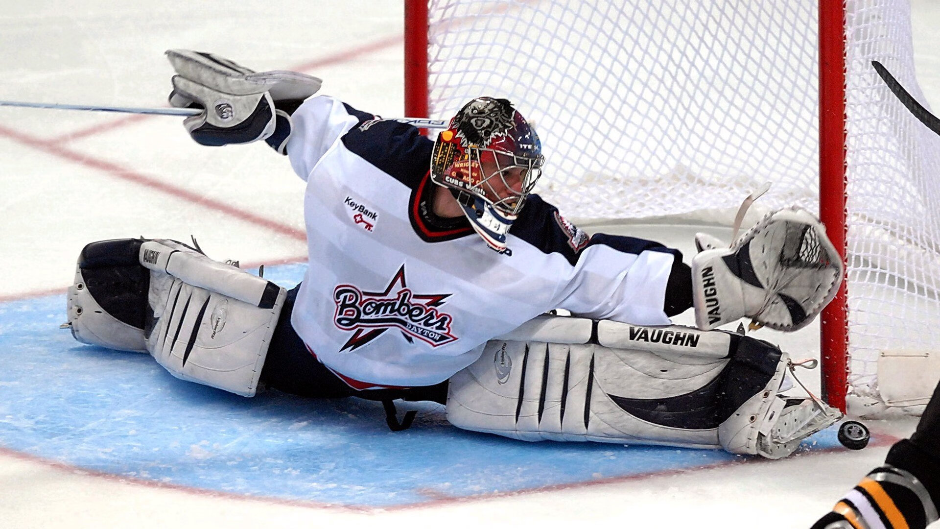 拳击王者归来：中国新星舞台上演华丽KO绝技，拳击新秀